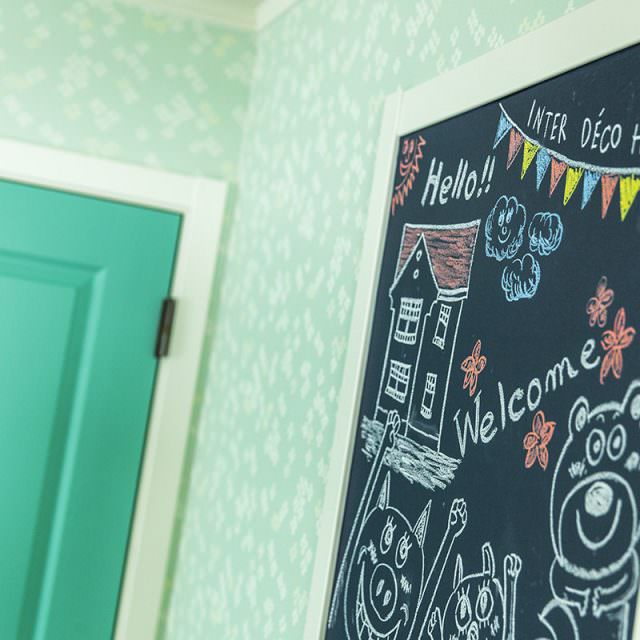 黒板塗装の壁で想像力が育つ子供部屋